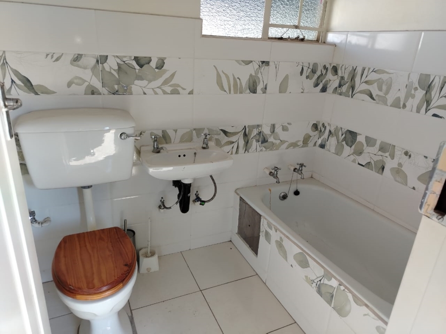 4 Bedroom Property for Sale in Vaalpark Free State